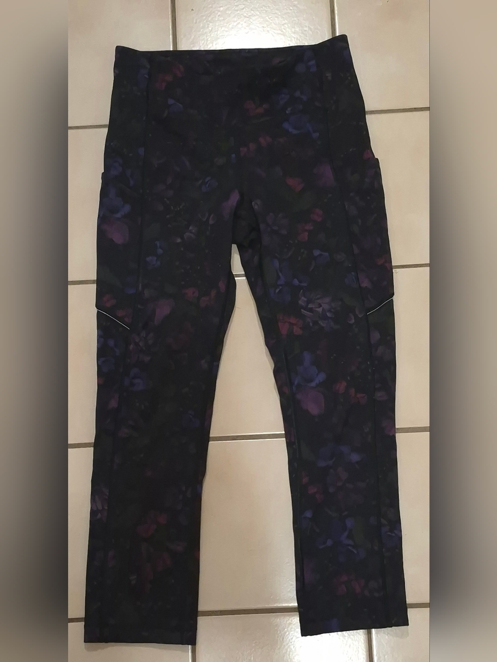 Lululemon Speed Up Crop 21" – Frozen Flourish Multi (4)